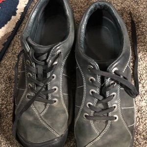 Women’s Keen presidio style shoe